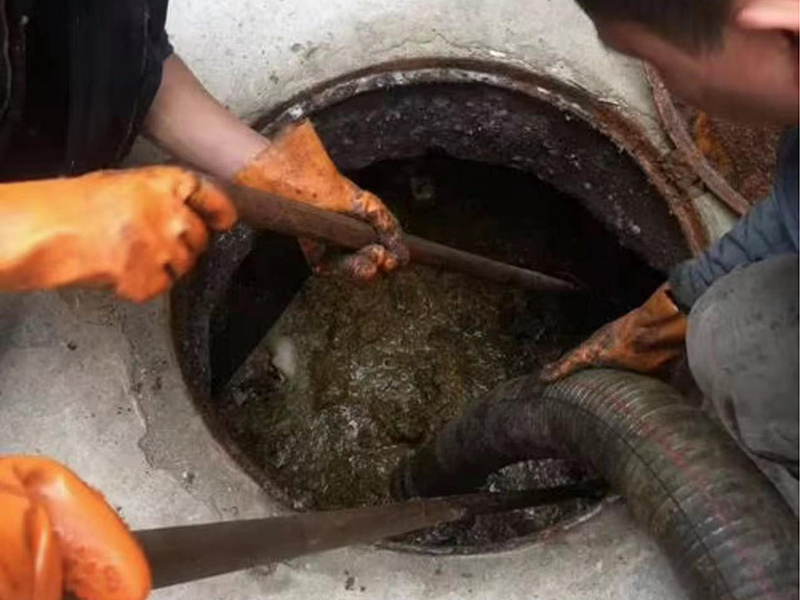 福州清理化粪池时如何避免沼气的危害?